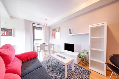 Schicke Wohnung mit 2 Schwimmbädern, Garten