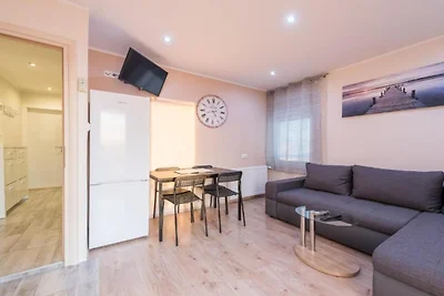 Bračić Premium Apartments with Outdoor Pool a...