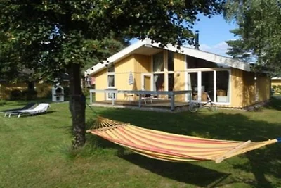 Vakantiehuis met sauna op vakantiepark Mirow
