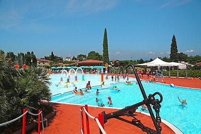 Przyczepa stacjonarna w Desenzano z basenem