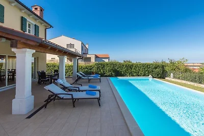 Villa in Porec mit Schwimmbecken