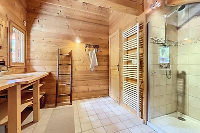 Chalet in Les Gets mit Whirlpool und Sauna