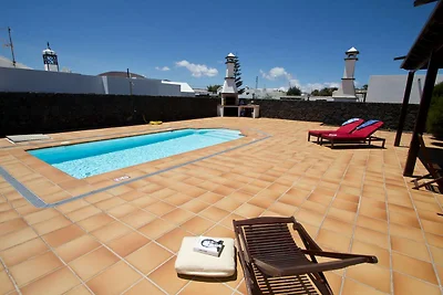 Geräumige Villa in San Bartolomé mit...