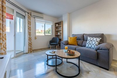 Faro's Arroyo de la Miel Apartment - Cuddly N...