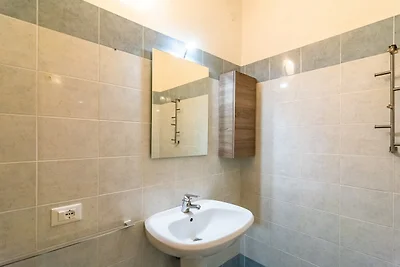 Moderno appartamento a Manerba del Garda vici...