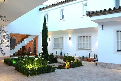 Wohnung in Peñaflor mit charmantem Patio