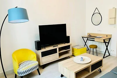 Le Grand Cloutiers, Stadscentrum, LR135