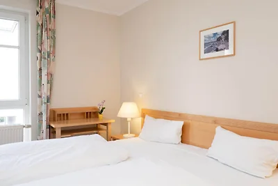 Vakantieappartement met balkon vlakbij de Oos...