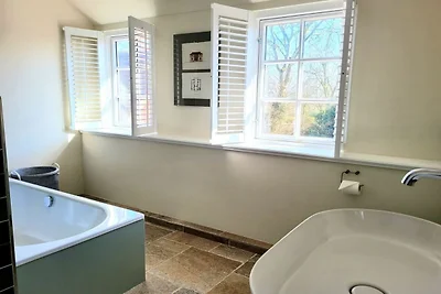 Ferienhaus in Nieblum mit Schwimmbecken