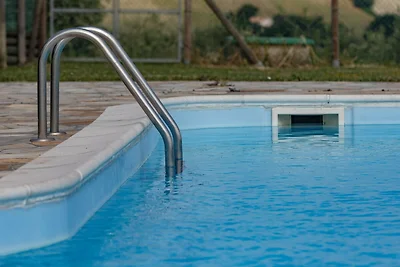 Casale con piscina