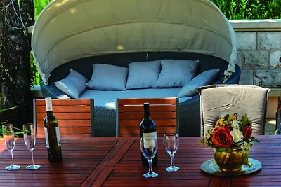 Villa Anka - Five-Bedroom Villa with Terrace ...