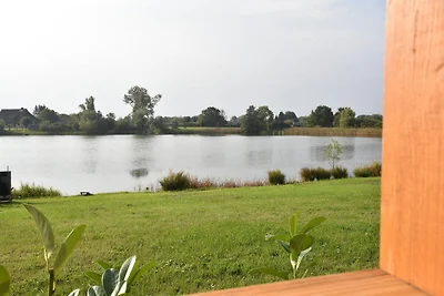 Bezauberndes Ferienhaus in Rühn am See