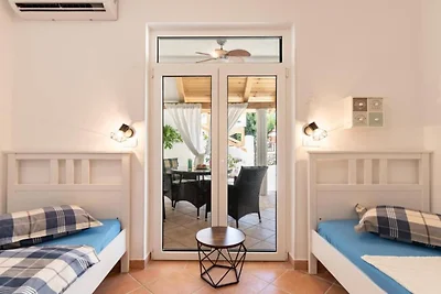 Two Bedroom Apartment With Terrace And Garden...