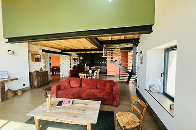 2 huizen voor een groot gezin of groep.