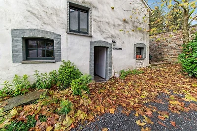 Gemütliches Ferienhaus in Cherain in Waldnähe