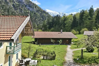 Hütte in Ruhpolding mit Schwimmbecken