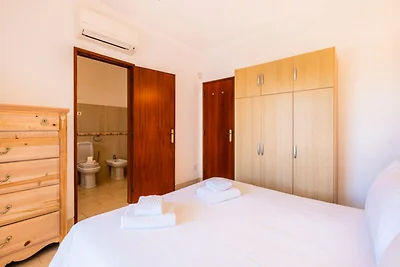 Villa in Albufeira mit Pool und Grillbereich