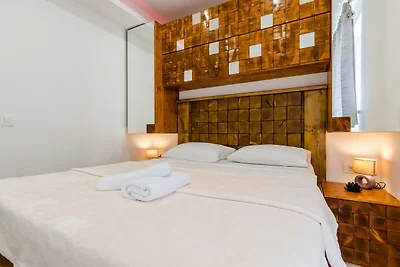 Apartments Dub - One-Bedroom Apartment with T...