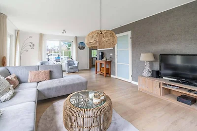 Charmante Villa in der Nähe von Meer und Wald