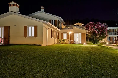 Apartement mit eigenem Jacuzzi am Gardasee