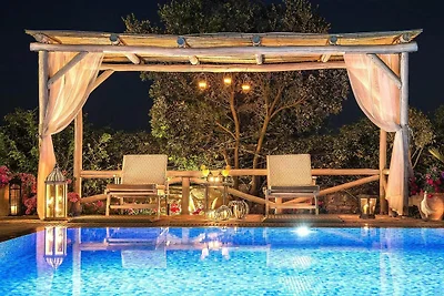Haus mit Garten und Pool für alle