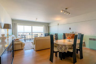 Geräumige, angenehme Wohnung direkt am Meer