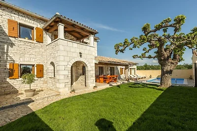 Villa a Sveti Lovreč con piscina