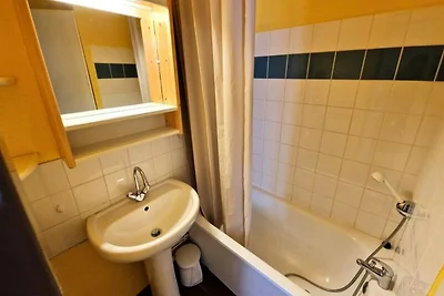 Apartment in der Nähe von Charmasson mit Zuga...