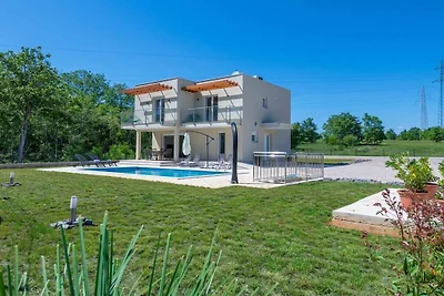 Villa in Labin mit Schwimmbecken