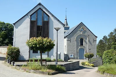 Geräumige Ferienwohnung in Somme-Leuze