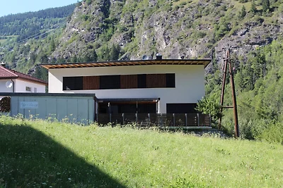 Modernes Appartment in den Tiroler Bergen