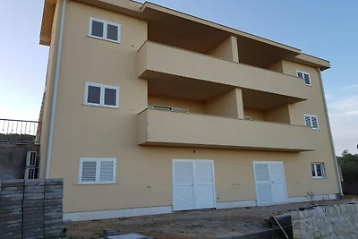 Zeitgenössische Wohnung in der Nähe von Meer