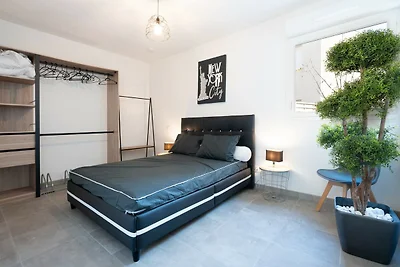 Villa mit 4 Schlafzimmern, Sérignan