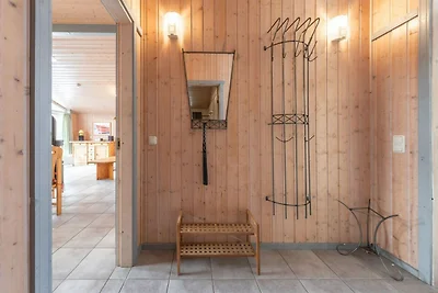 Ferienhaus mit Sauna im Ferienpark Mirow