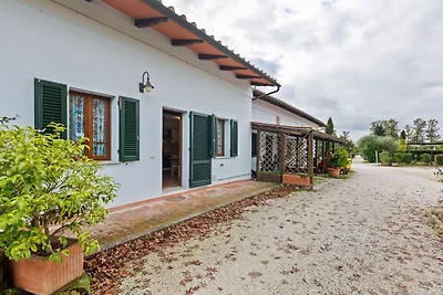 Prächtige Wohnung in Fucecchio mit Garten
