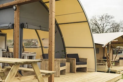 Glamping mit privaten Sanitäranlagen