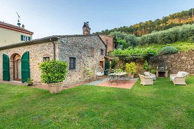 Villa in Toscane bij Lucca met Zwembad