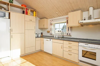 Moderne Oase in malerischem Lokken-By Traum