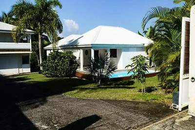 Wohnung nahe Sainte-Anne Strand & Pool