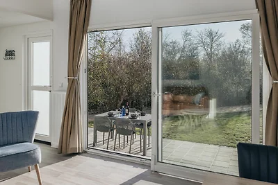 Chalet in den Niederlanden am Strand