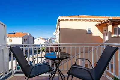 Apartments Senjo - Studio Apartment with Balc...