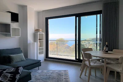 Appartement in Nerja met Uitzicht op Zee