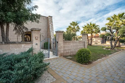 Spaziosa casa vacanze a San Vito dei Normanni...