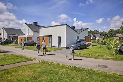 Villa met med kinderkamer in Limburg