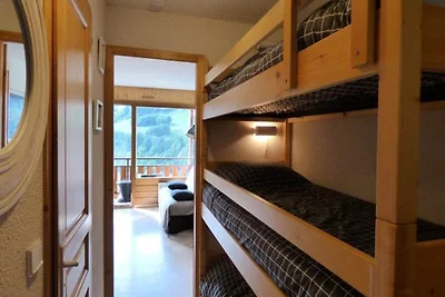 Apartment in Le Chinaillon mit direktem Zugan...