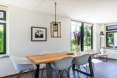 Restyled Koningshoeve 6 personen