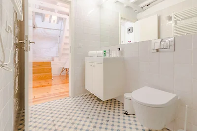Central Porto with comfort & convenience