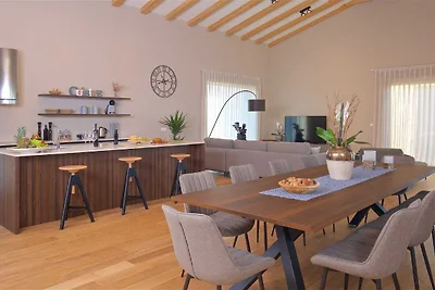 Verlockendes Ferienhaus in Brtonigla mit...