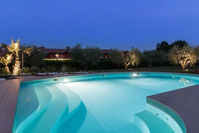 Villa mit 4 Schlafzimmer