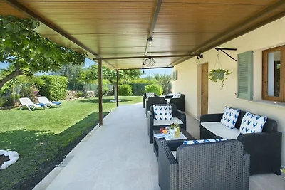 Villa in Pollensa mit Schwimmbecken